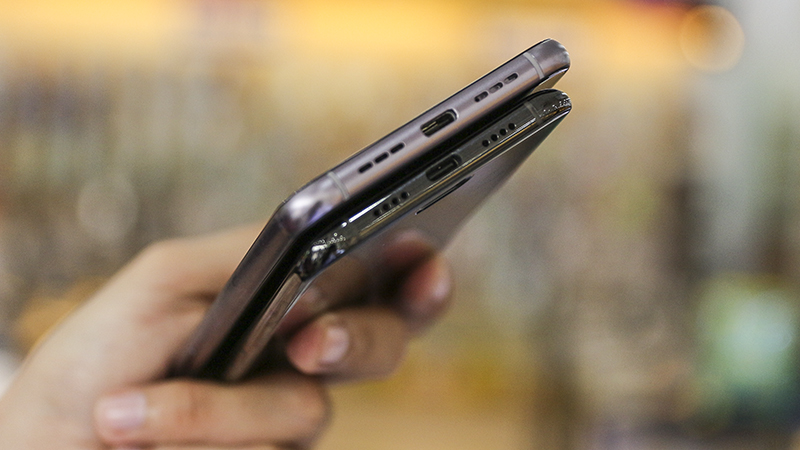 So sánh Bphone 2017 và Xiaomi Mi 6 So sánh Bphone 2017 và Xiaomi Mi 6