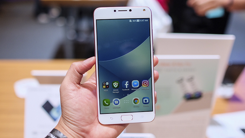Trên tay Zenfone 4 max Pro Trên tay Zenfone 4 max Pro