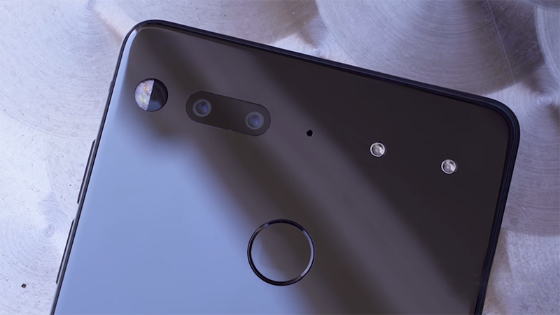 Trên tay Essential Phone Trên tay Essential Phone