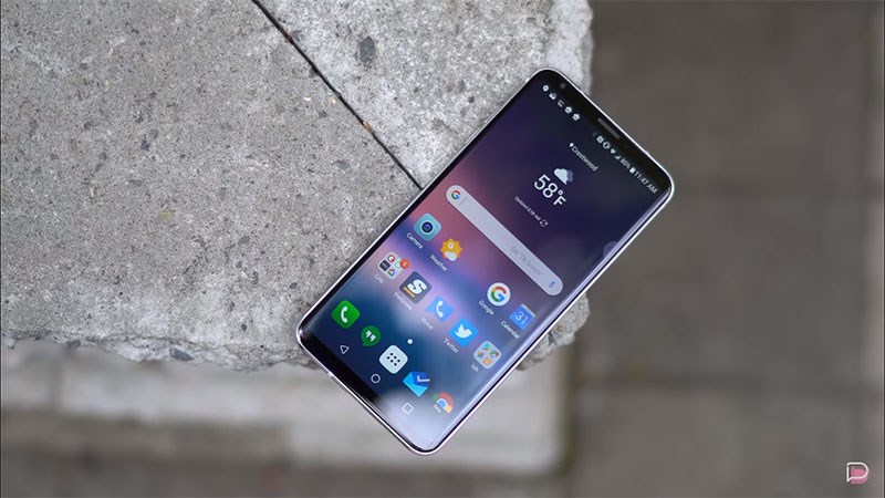 LG V30