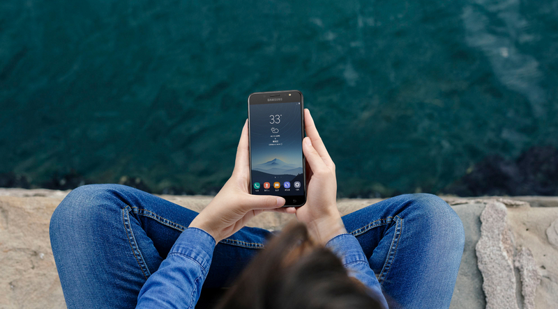 Galaxy C8 sắp lên kệ Galaxy C8 sắp lên kệ