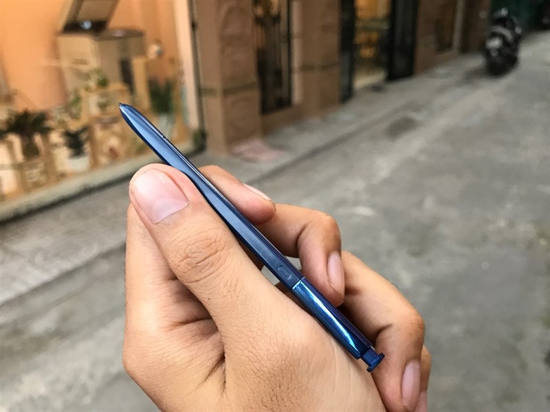 9 9