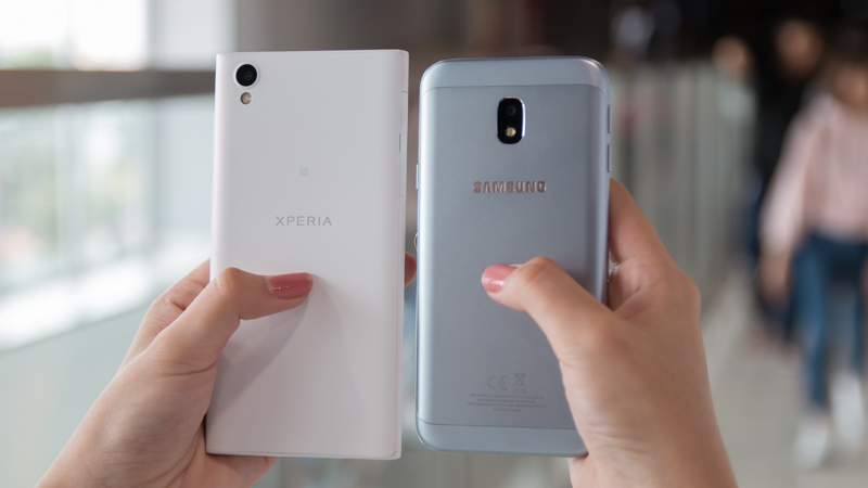 Xperia L1 vs Galaxy J3 Pro Xperia L1 vs Galaxy J3 Pro