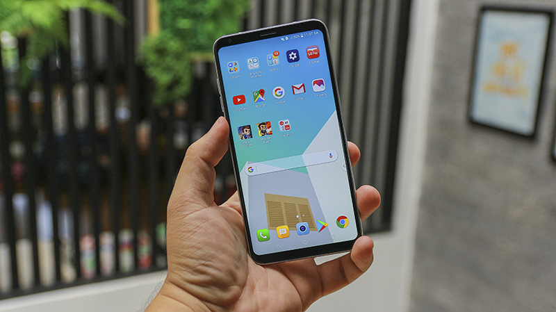 Trên tay LG V30 tại Việt Nam
