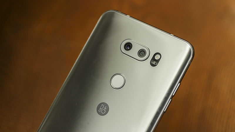 Trên tay LG V30 tại Việt Nam