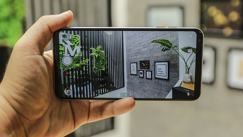 Trên tay LG V30 tại Việt Nam