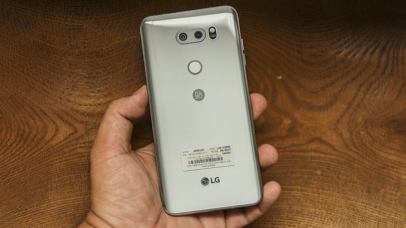 Trên tay LG V30 tại Việt Nam