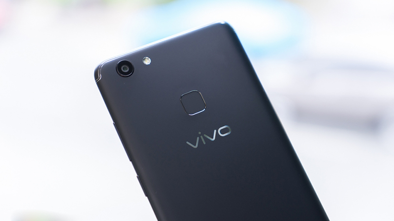 Vivo V7 Plus Vivo V7 Plus
