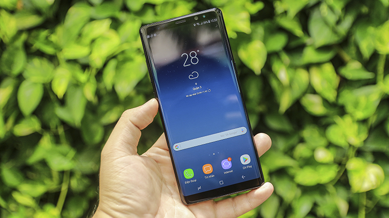 Trên tay Galaxy Note 8 chính hãng