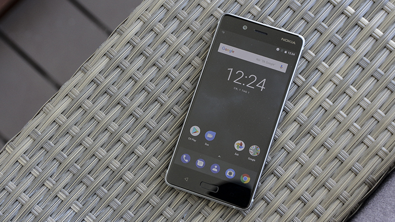 Trên tay Nokia 8 Trên tay Nokia 8
