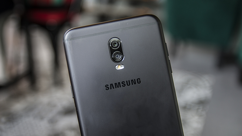 Trên tay Galaxy J7 Plus Trên tay Galaxy J7 Plus