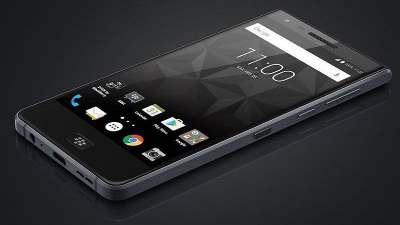 Lộ ảnh smartphone mới của BlackBerry không có bàn phím QWERTY vật lý Lộ ảnh smartphone mới của BlackBerry không có bàn phím QWERTY vật lý