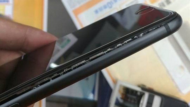 Thêm một trường hợp pin iPhone 8 bị phồng, Apple vẫn chưa tìm ra nguyên nhân Thêm một trường hợp pin iPhone 8 bị phồng, Apple vẫn chưa tìm ra nguyên nhân