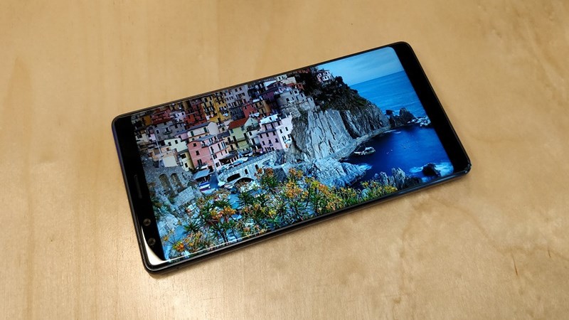Archos Diamond Omega lộ diện: Màn hình 18:9, 4 camera & Snapdragon 835 Archos Diamond Omega lộ diện: Màn hình 18:9, 4 camera & Snapdragon 835