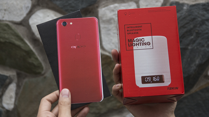 trên tay vé mời Oppo F5 trên tay vé mời Oppo F5