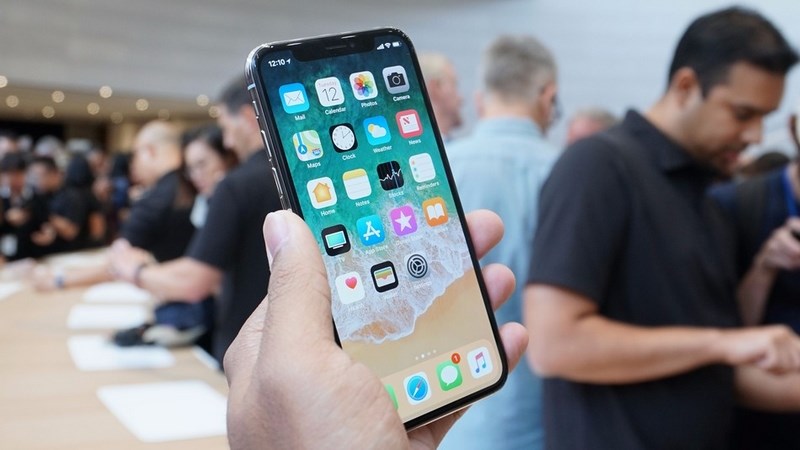 iPhone X bị đội giá lên 6.000 USD trên eBay iPhone X bị đội giá lên 6.000 USD trên eBay