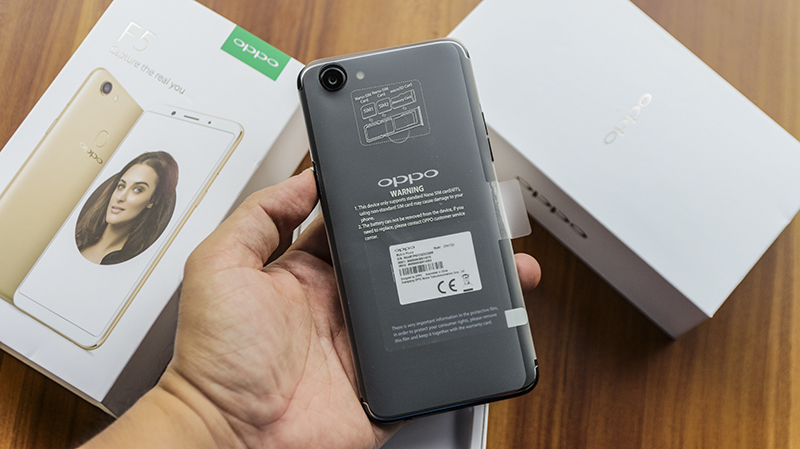Mở hộp Oppo F5 Mở hộp Oppo F5