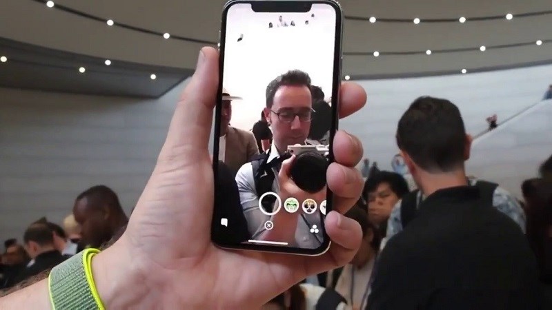 iPhone X có thể quay video 4K tốt gần như máy ảnh DSLR iPhone X có thể quay video 4K tốt gần như máy ảnh DSLR