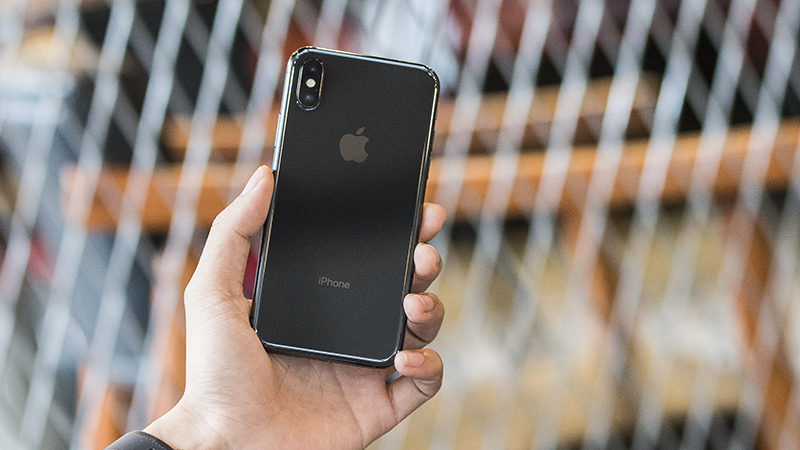Trên tay iPhone X màu đen Trên tay iPhone X màu đen
