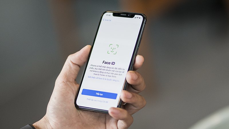 Trên tay iPhone X màu đen Trên tay iPhone X màu đen