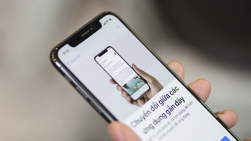 Trên tay iPhone X màu đen Trên tay iPhone X màu đen