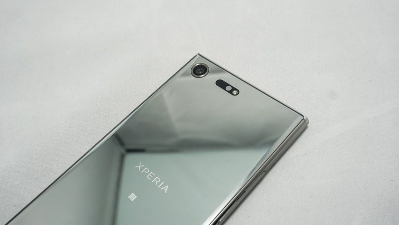 Xperia XZ Premium nhận bản cập nhật mới, sửa lỗi cảm biến camera