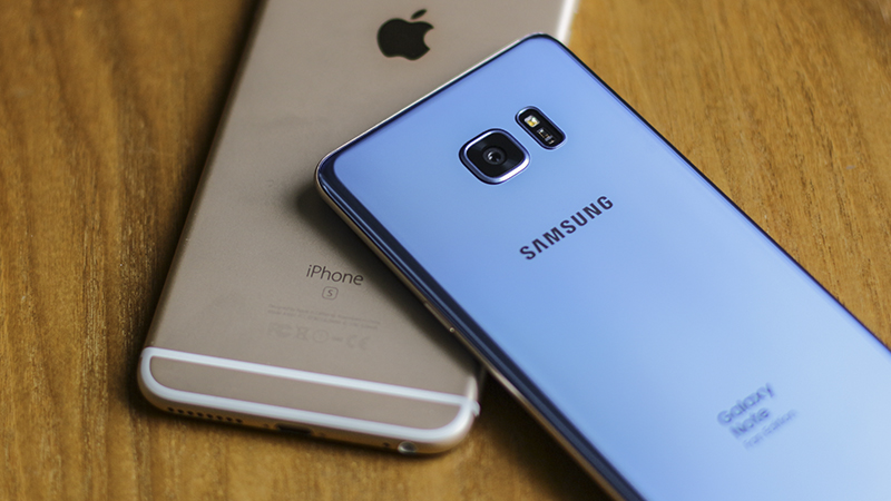 So sánh Galaxy Note FE và iPhone 6S Plus So sánh Galaxy Note FE và iPhone 6S Plus