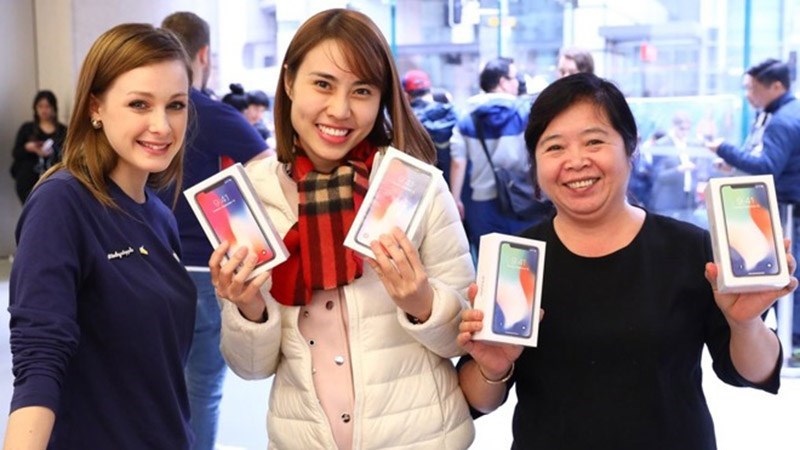 iPhone lên kệ iPhone lên kệ