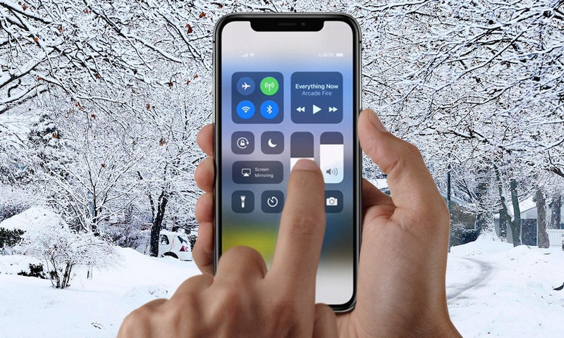 iPhone X bị đơ khi trời lạnh