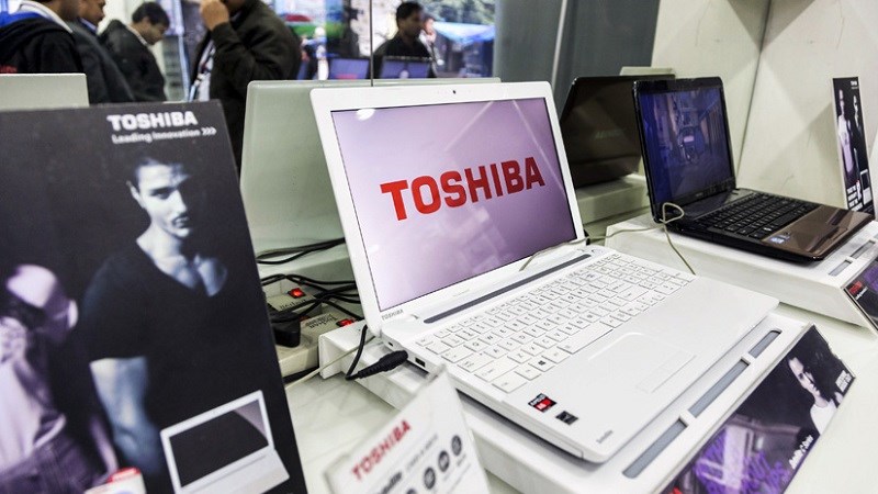 Toshiba đang đàm phán bán mảng PC cho Asus