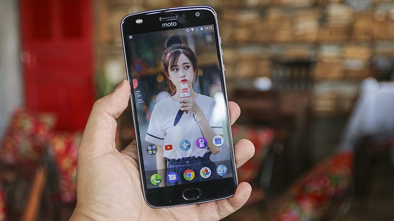 Moto Z2 Play Moto Z2 Play