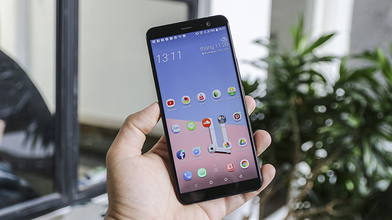 Trải nghiệm Sense Home và Edge launcher trên HTC U11+