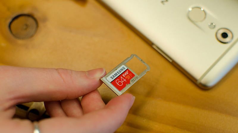 Dùng thẻ nhớ Micro SD, phương pháp hữu hiệu cho 