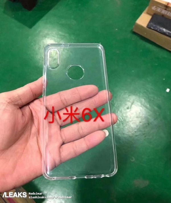 Ốp lưng Xiaomi Mi 6X xuất hiện cho thấy bộ camera kép giống iPhone X