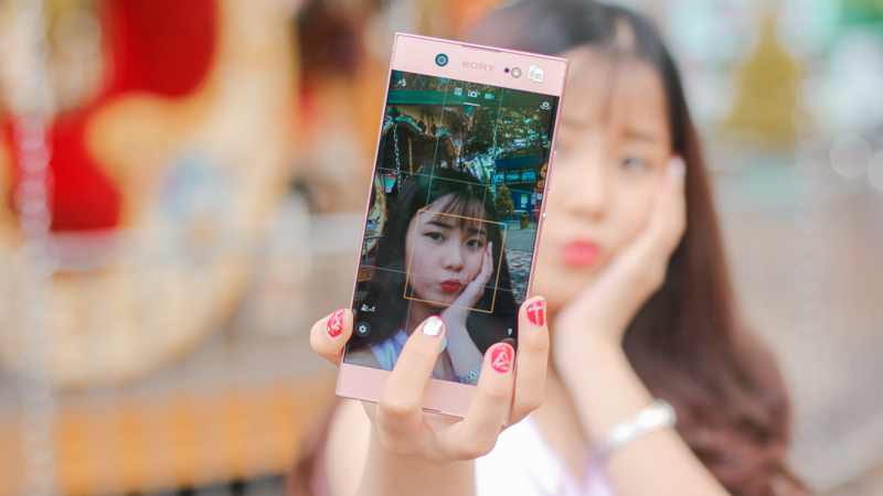 Trên tay Xperia XA1 Ultra Pink