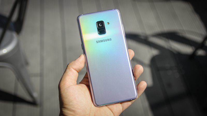 Đánh giá chi tiết Galaxy A8+ 2018