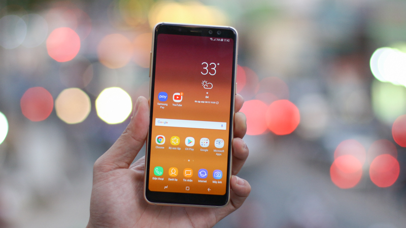 Trên tay Galaxy A8 2018