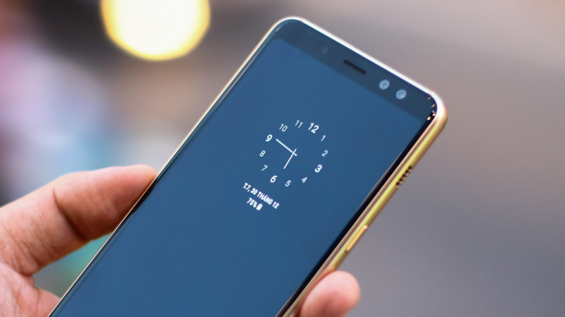 Trên tay Galaxy A8 2018