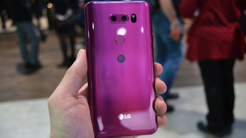 LG V30 