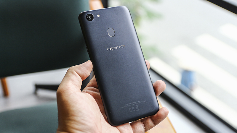 OPPO F5 Youth OPPO F5 Youth
