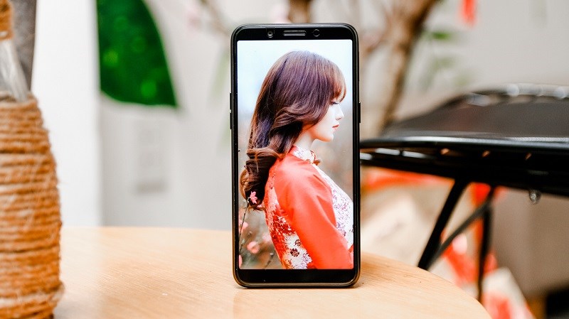 OPPO A83 OPPO A83