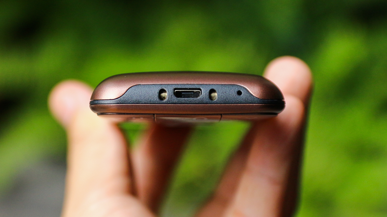 Đánh giá Philips E331 Đánh giá Philips E331