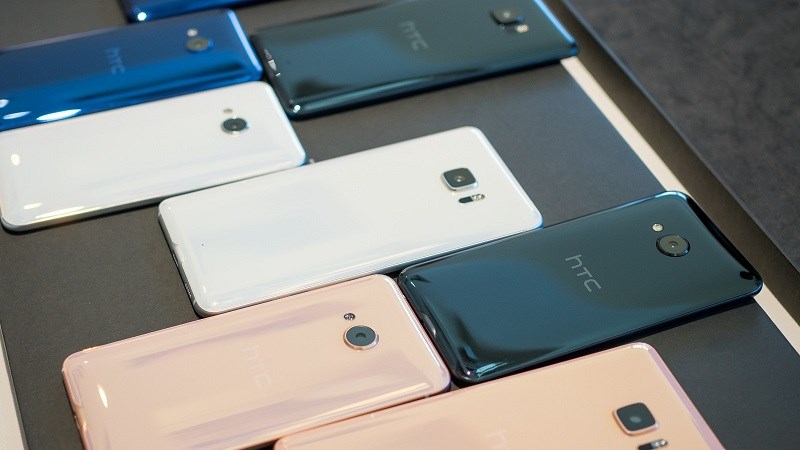Hàng loạt smartphone HTC đang được giảm giá mạnh mẽ Hàng loạt smartphone HTC đang được giảm giá mạnh mẽ