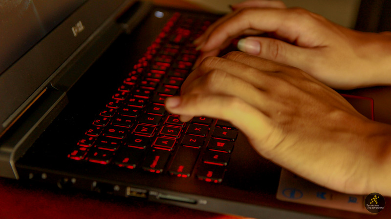 Đánh giá Dell Inspiron 7577