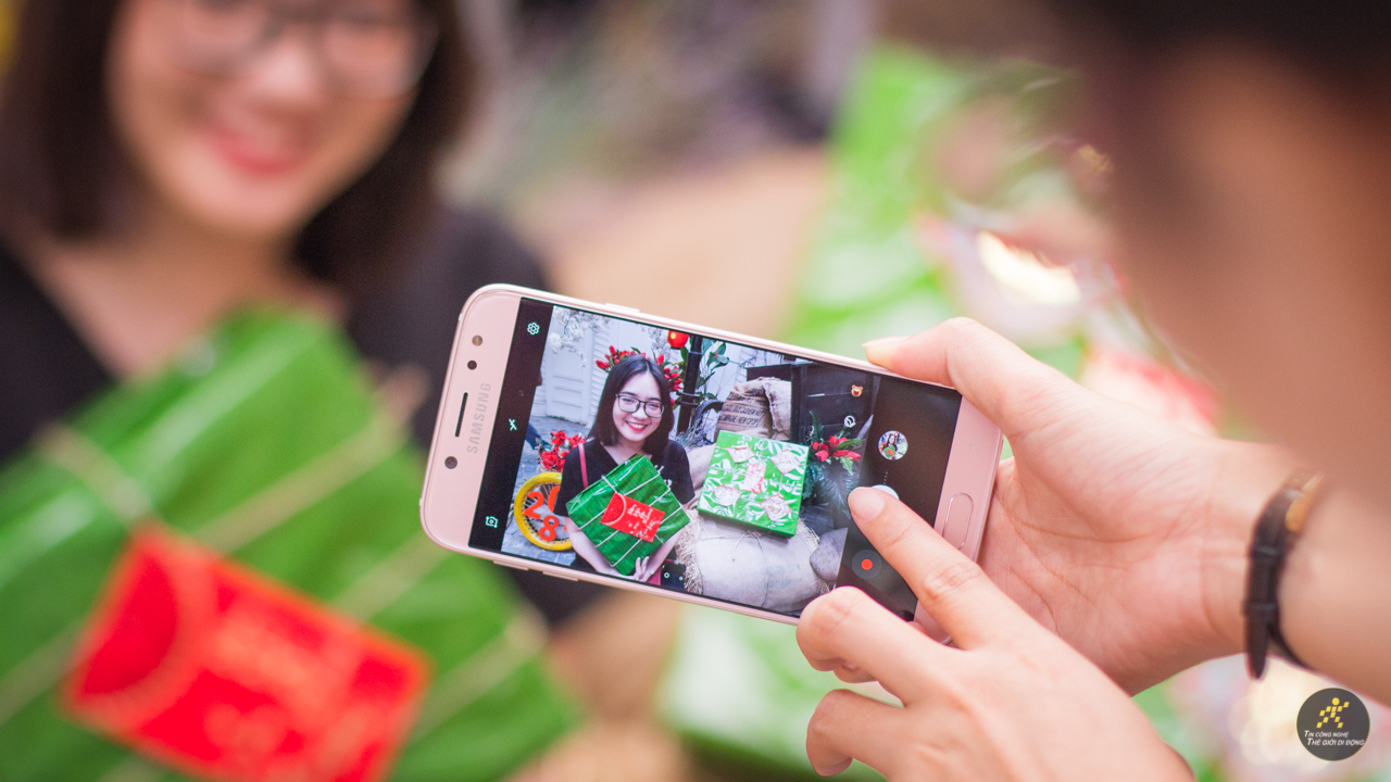 Galaxy J7 Pro hồng Galaxy J7 Pro hồng