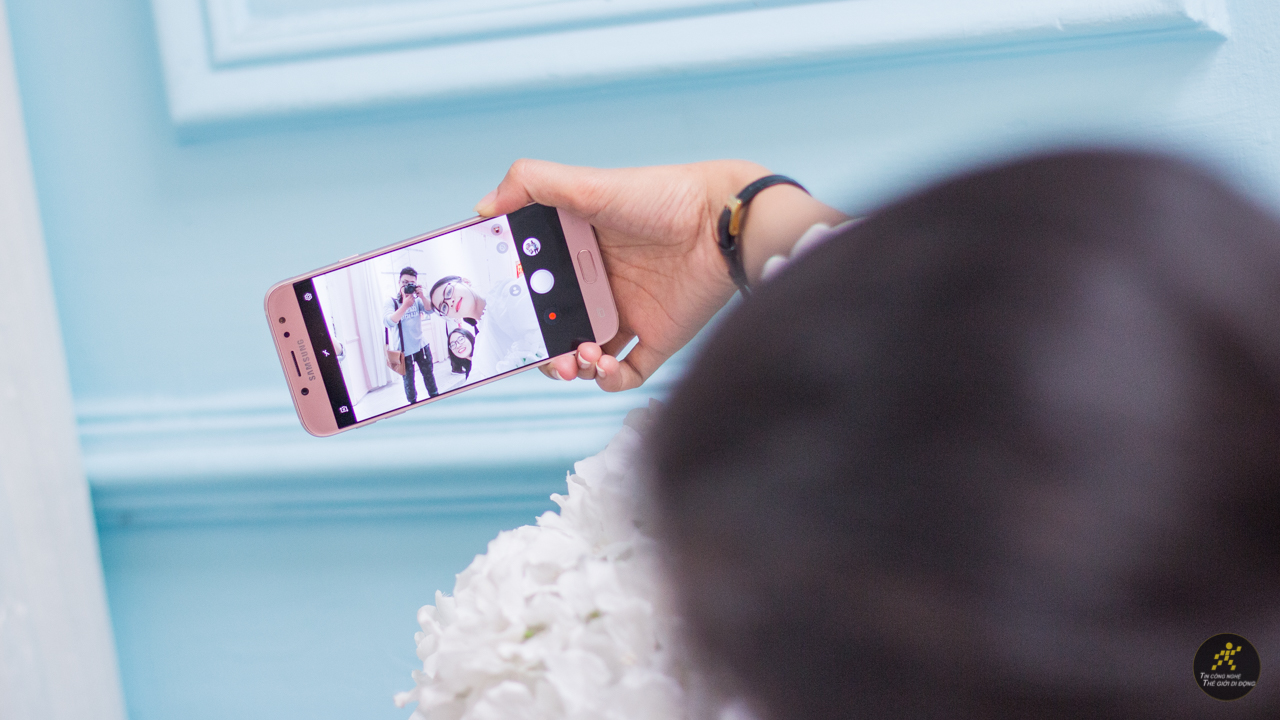 Galaxy J7 Pro hồng Galaxy J7 Pro hồng