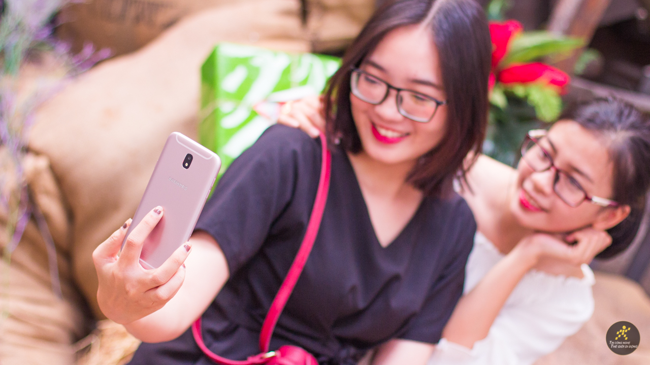 Galaxy J7 Pro hồng Galaxy J7 Pro hồng