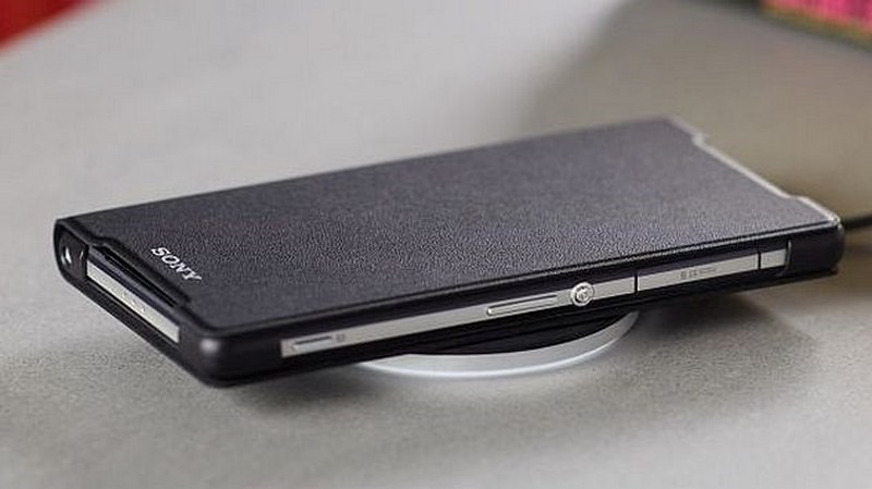 Sony Xperia XZ2 xuất hiện với bộ sạc không dây