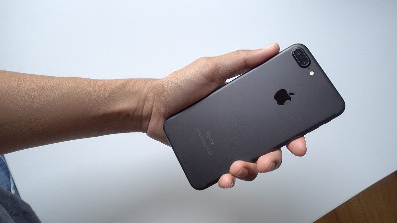 iPhone 7 Plus là chiếc iPhone đáng mua nhất theo BI