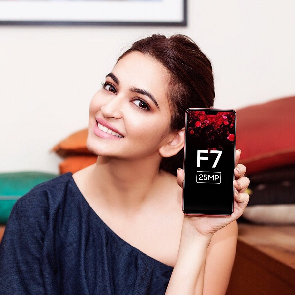 OPPO F7 chính thức trình làng với màn hình notch tai thỏ, camera selfie 25MP